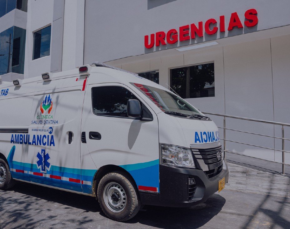 Recursos Clínica Salud Divina imagen de carro de ambulancia